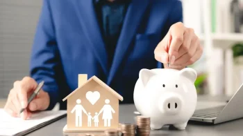 Деньги. Иллюстративное фото: Supatman/Getty Images